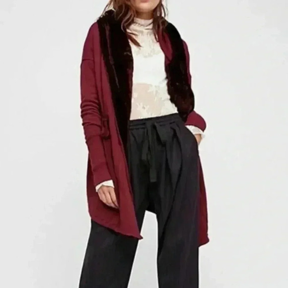 FREE PEOPLE WESTWOOD VELVET TRIM BURGUNDY CARDIGAN WITH HOOD OVERSIZED SIZE XS - Picture 1 of 11